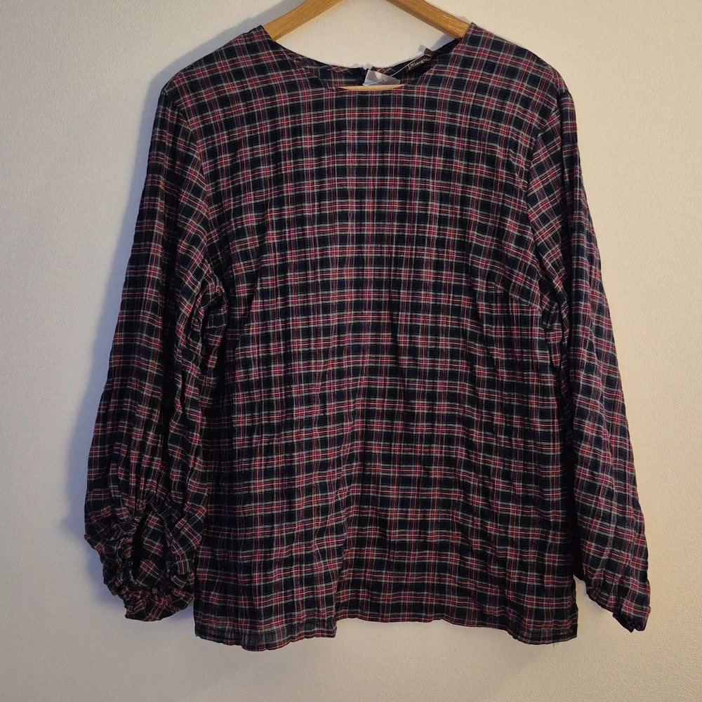 Plaid Women's Blouse - Black and Red - Picture 2 of 8